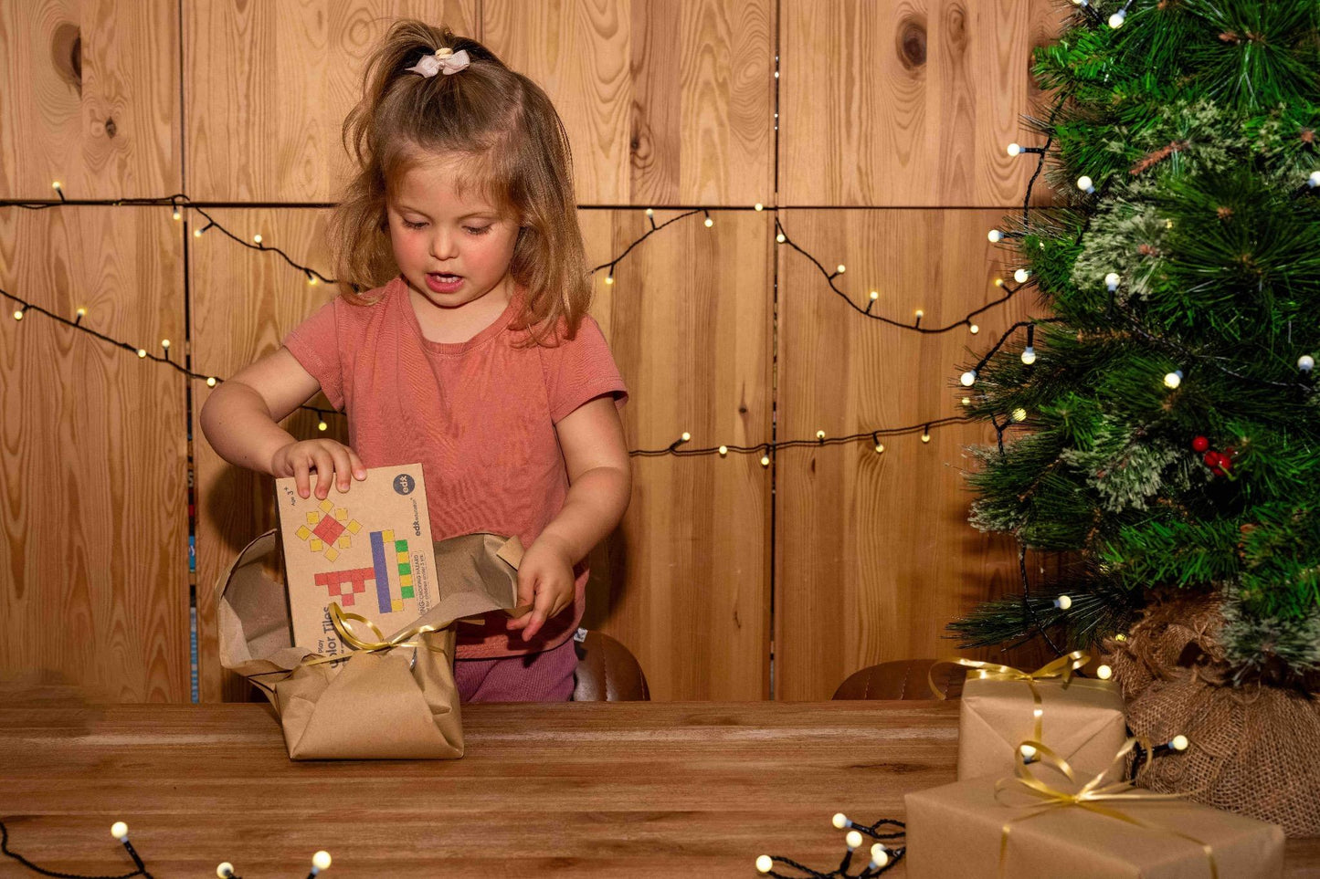 Family Time and Calm Play: Building Bonds and Resilience During the Holiday Season
