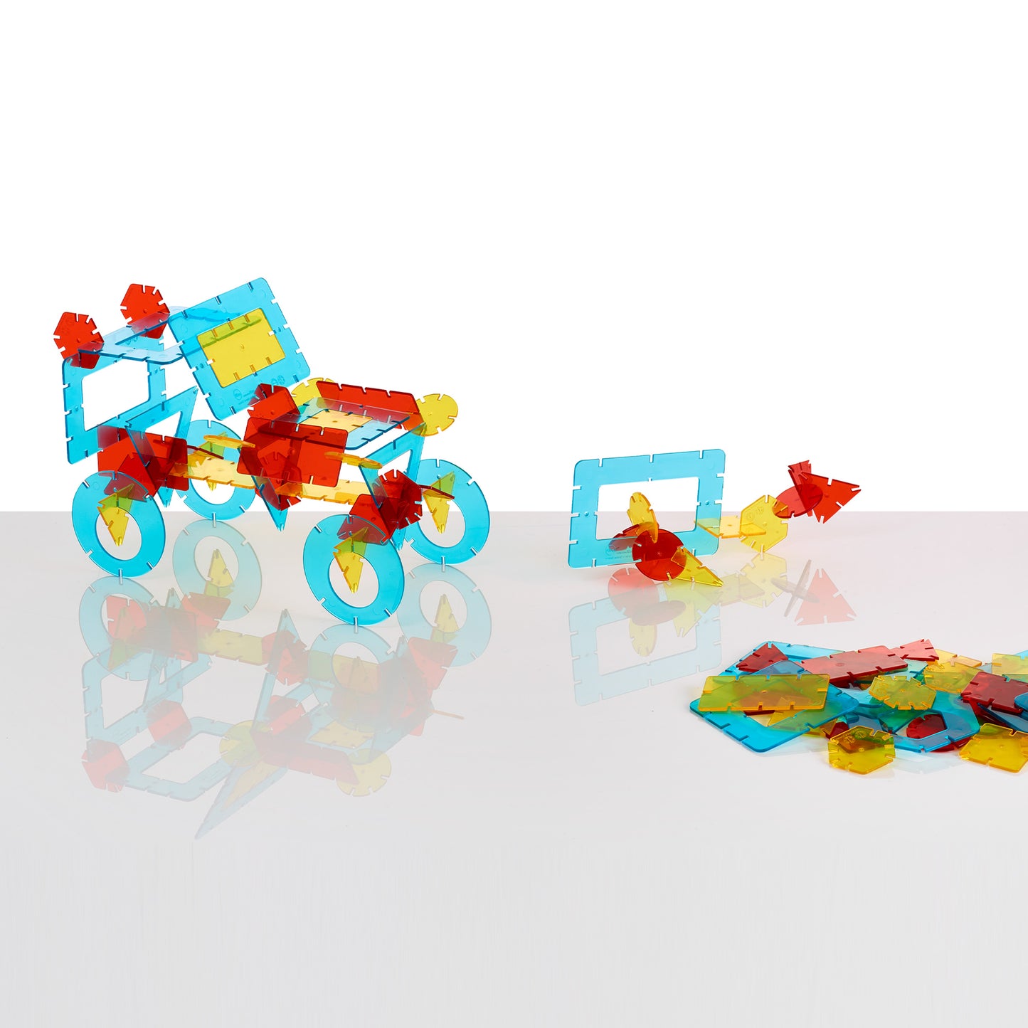 
                  
                    Interlocking Geo Shapes
                  
                